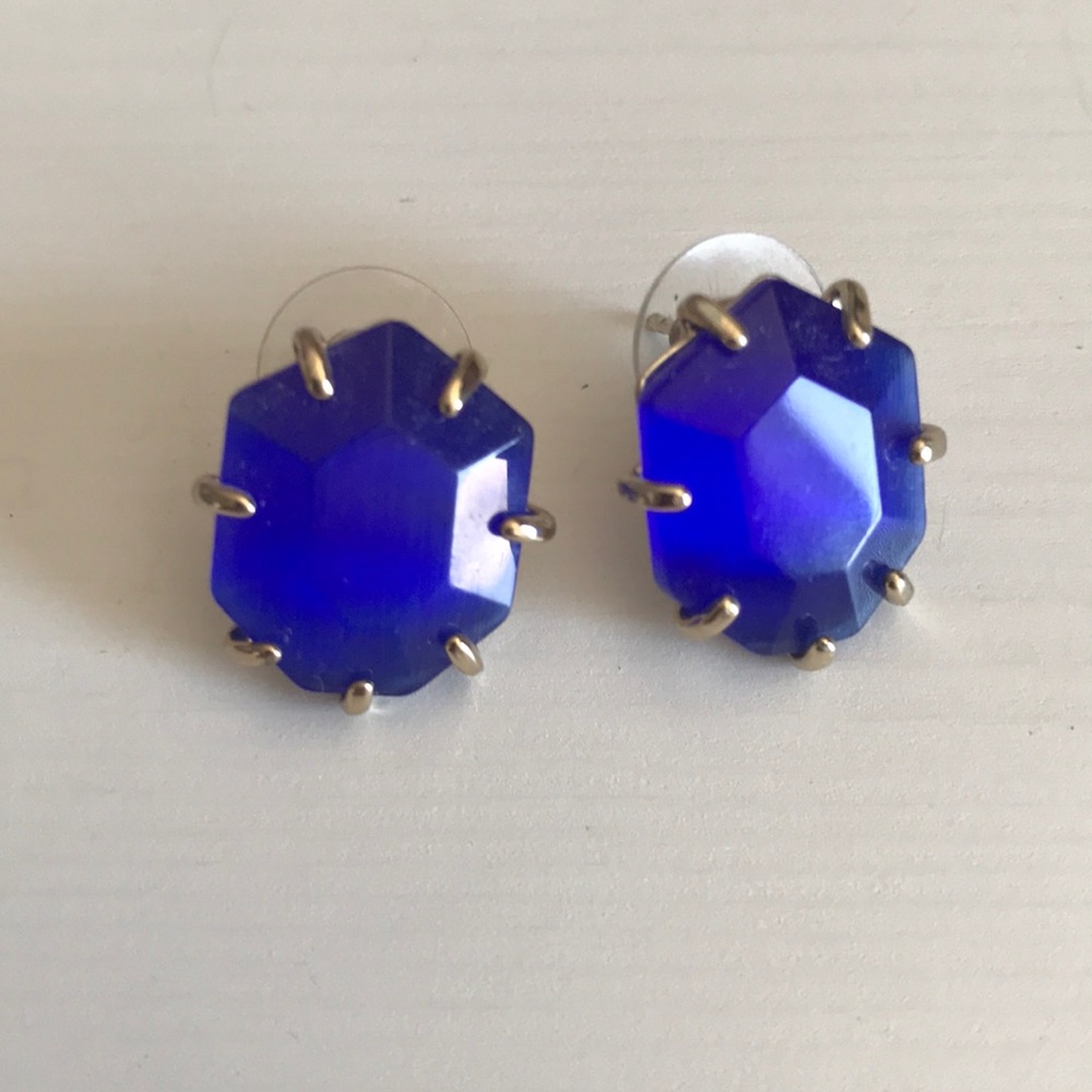 Kendra Scott earrings